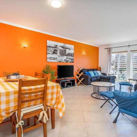 Two Bedroom Apartment - 110M2, Ac, Terrace, Wi-Fi Lagos Bagian luar foto